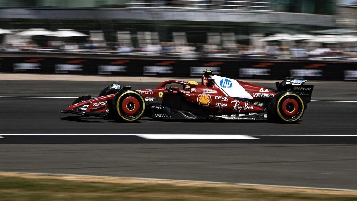 F1. GP Silverstone 2025: Lewis Hamilton in testa nella FP1 di casa. Norris e Piastri davanti a Leclerc, 4°