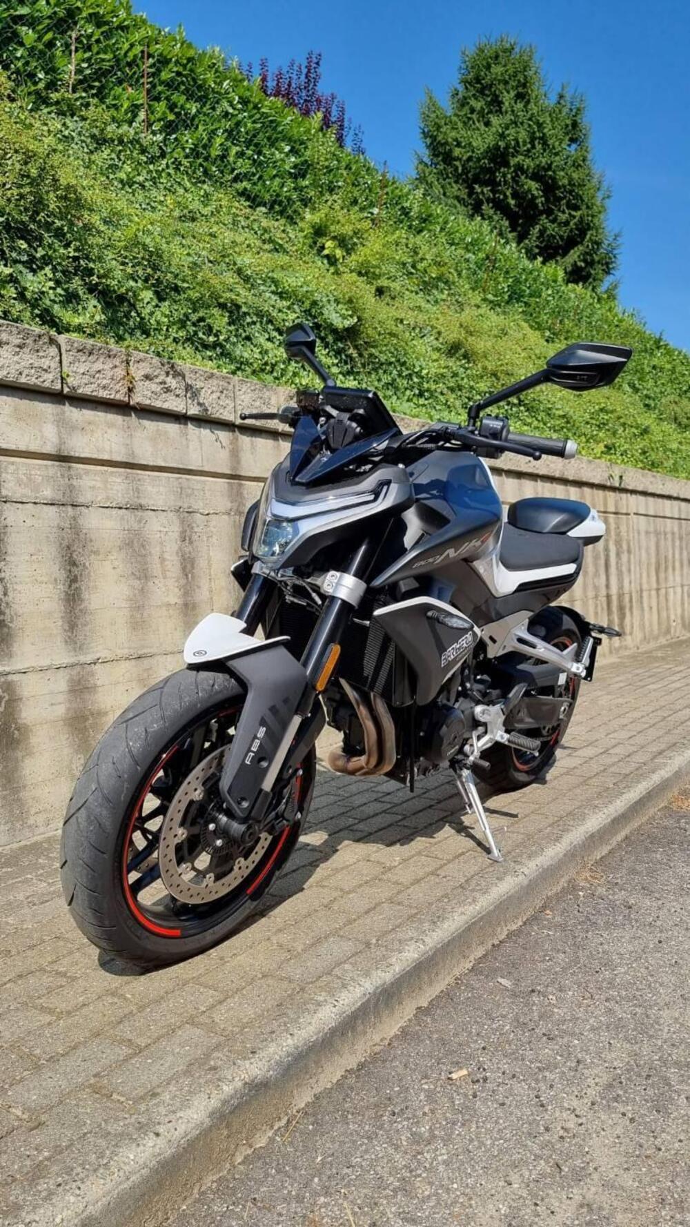 CFMOTO 800NK Advanced (2023 - 26) (3)