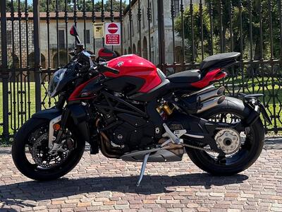 MV Agusta Brutale 1000 RS (2022 - 25) usata