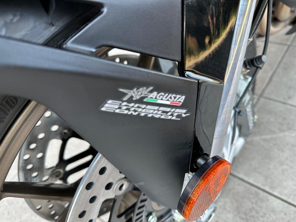 MV Agusta Turismo Veloce 800 Lusso SCS (2021 - 25) (7)