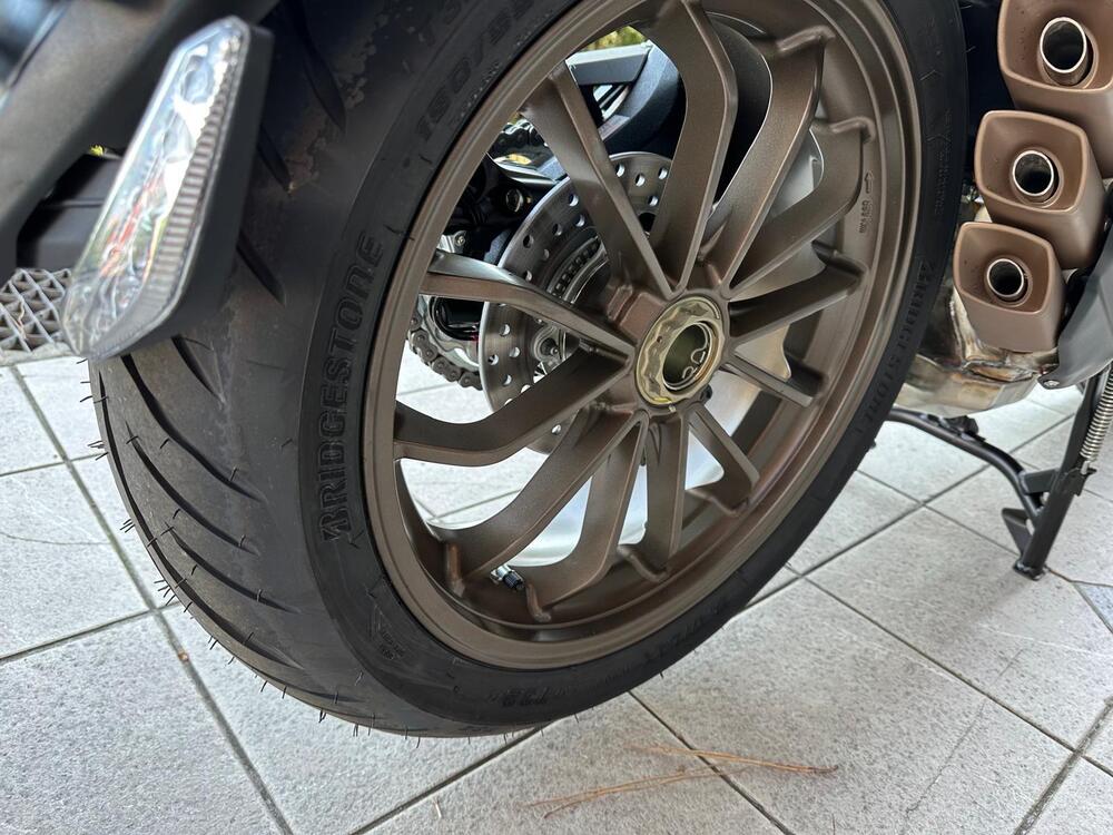 MV Agusta Turismo Veloce 800 Lusso SCS (2021 - 25) (19)