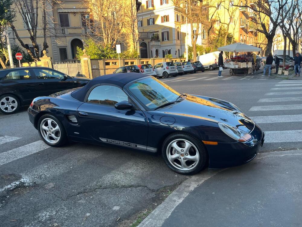 Porsche Boxster d'epoca a Milano (2)
