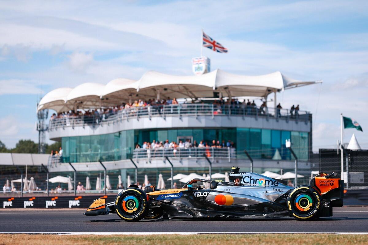 F1. GP Silverstone 2025: Norris tuona nelle FP2. Bene le Ferrari di Leclerc ed Hamilton, Piastri 4°