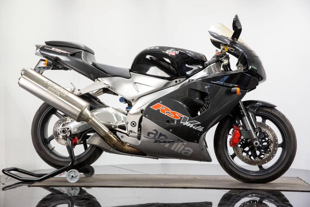 Aprilia RSV 1000 (1998 - 99) (11)