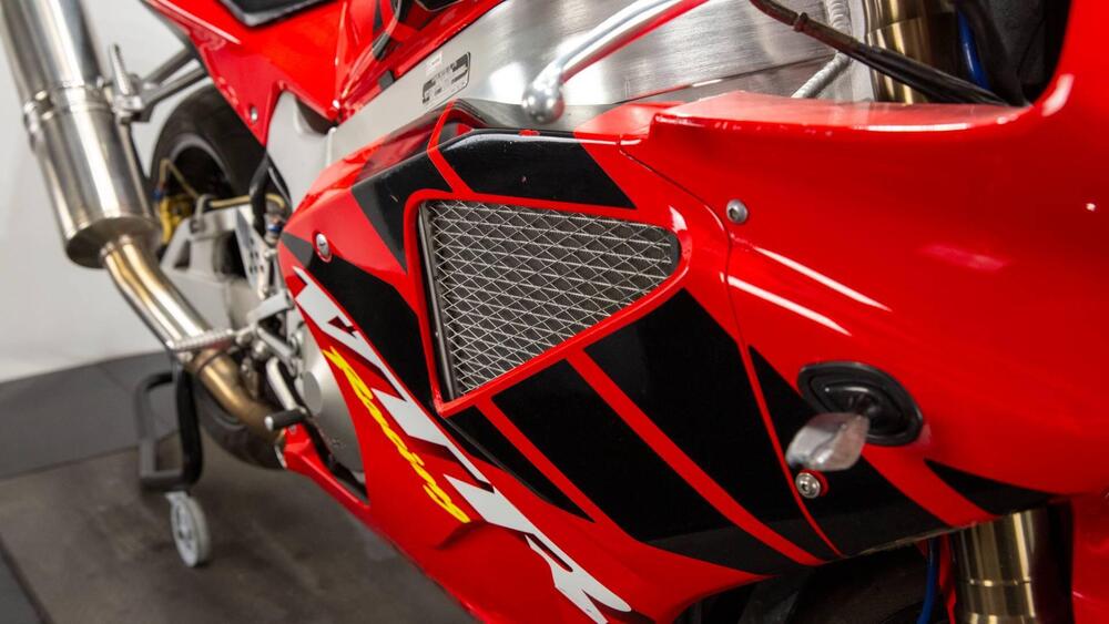 Honda VTR 1000 SP-1 (2000 - 01) (15)