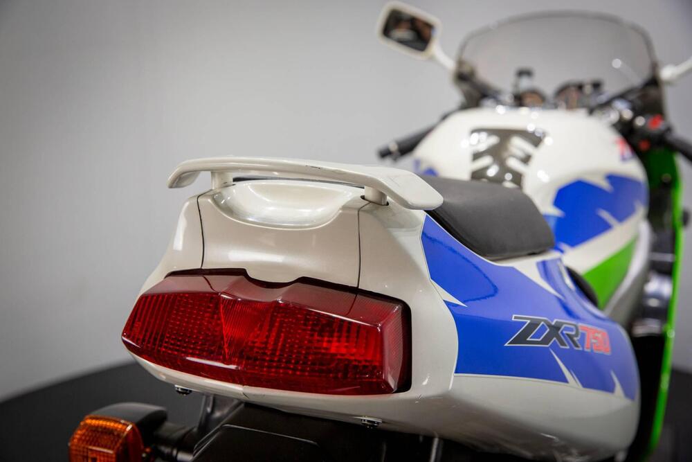 Kawasaki ZXR 750 (1993 - 95) (15)