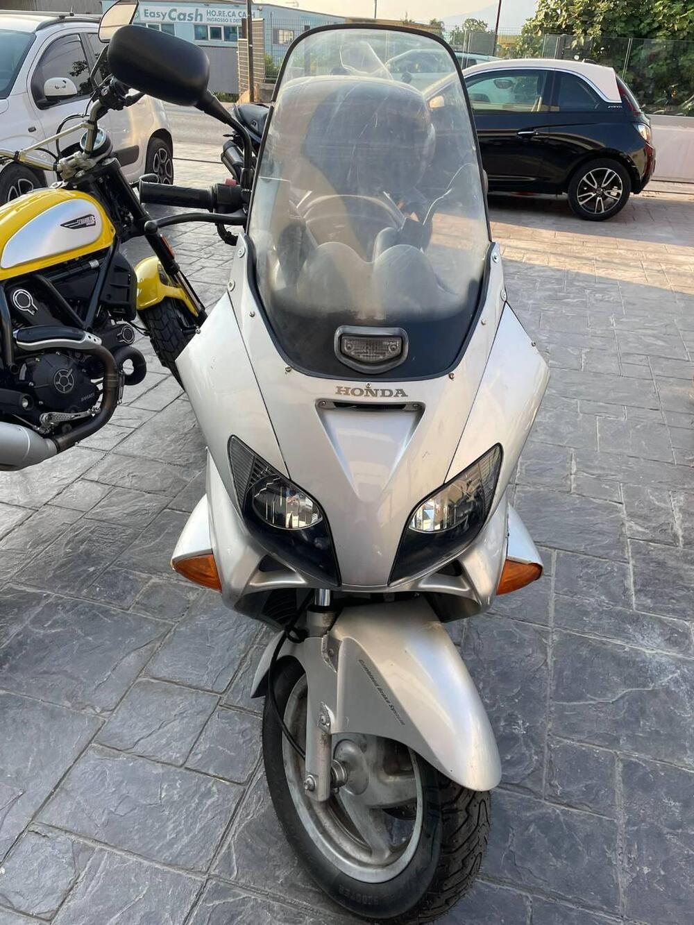 Honda Jazz 250 (2001 - 06) (7)