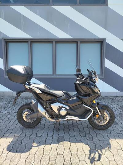 Honda X-ADV 750 DCT Adventure (2021 - 24) usata