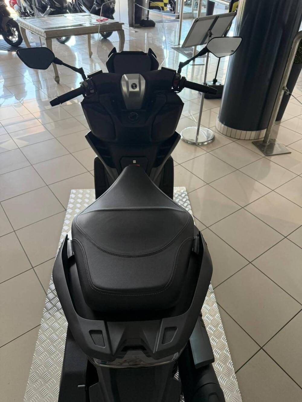 Voge Sfida SR3 (2024 - 26) (6)