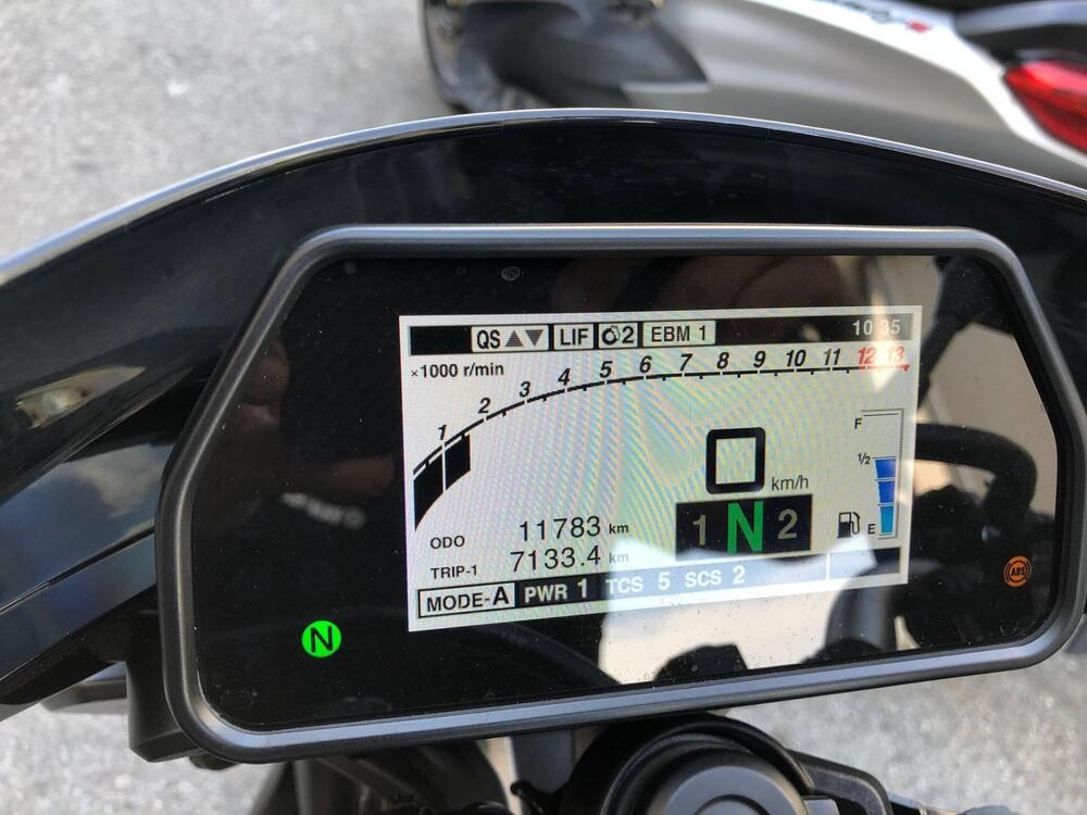 Yamaha MT-10 (2022 - 26) (5)