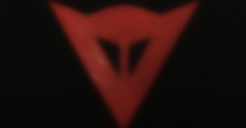 Dainese verso il cambio di propriet&agrave;: il fondo Carlyle tratta la cessione ai creditori dopo perdite record