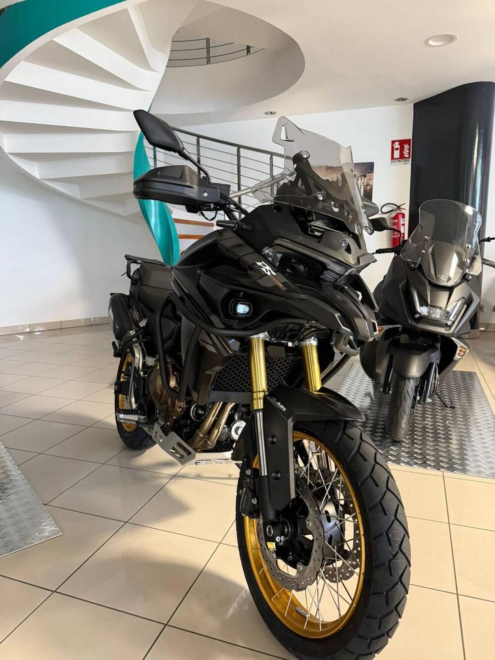 Voge Valico 625DSX (2025 - 26) (2)