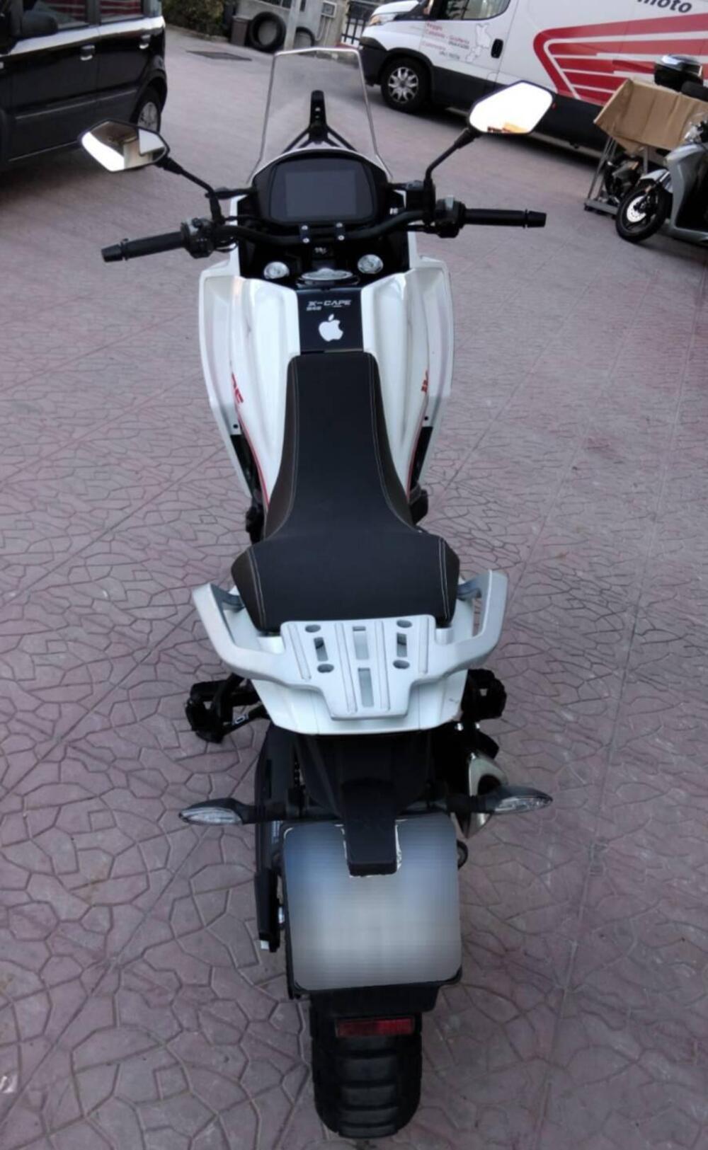 Moto Morini X-Cape 650 (2021 - 25) (3)