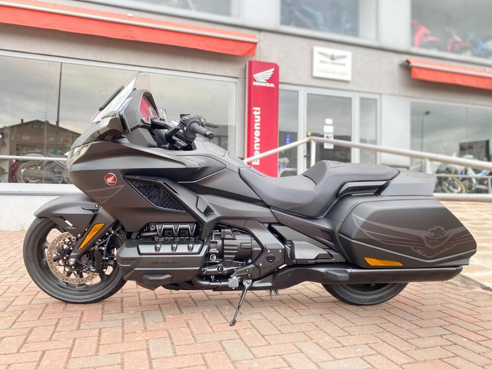 Honda GL 1800 Gold Wing 50° Anniversario (2025) (8)