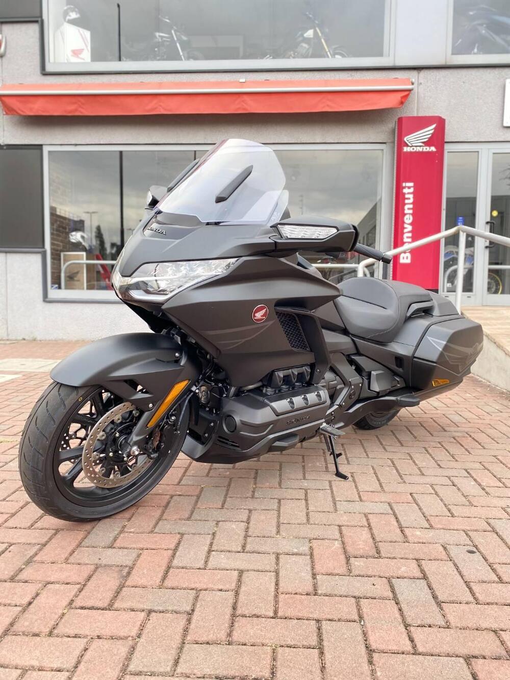 Honda GL 1800 Gold Wing 50° Anniversario (2025) (6)