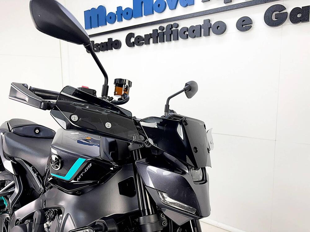 Yamaha MT-09 Y-AMT (2024 - 26) (10)