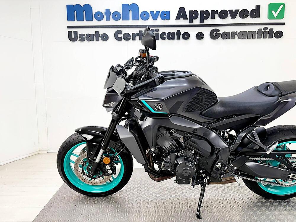 Yamaha MT-09 Y-AMT (2024 - 26) (15)