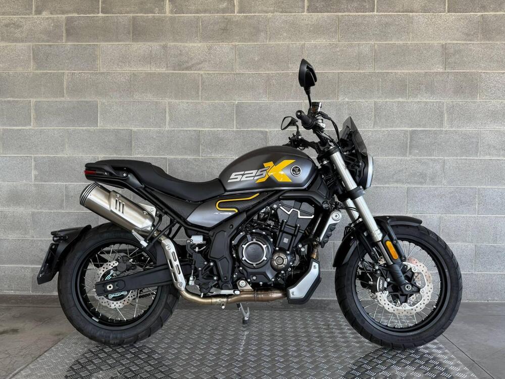 Voge Trofeo 525ACX Scrambler (2023 - 26) (2)