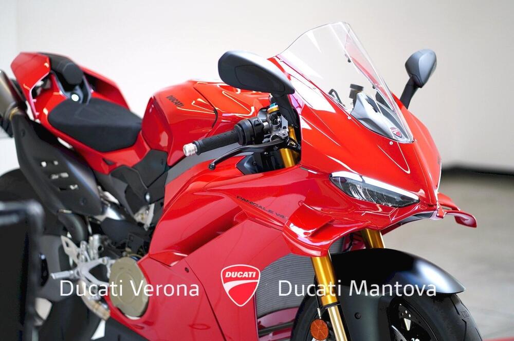Ducati Panigale V4 S (2025) (9)