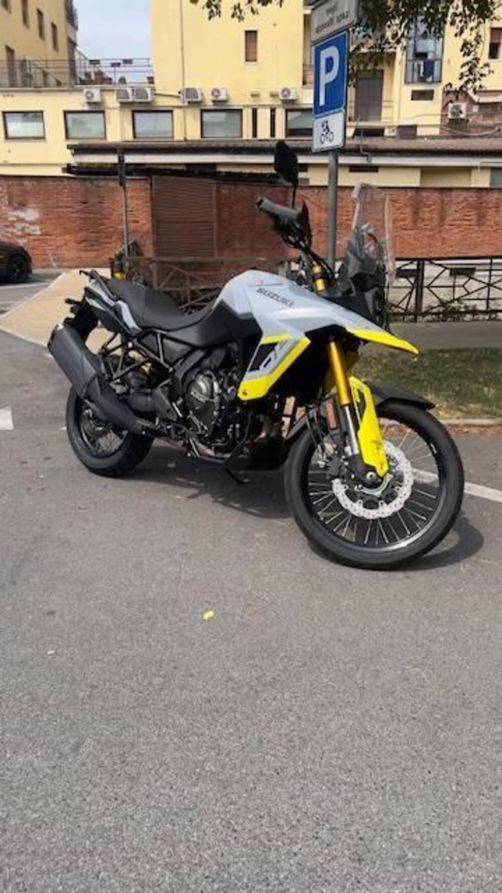 Suzuki V-Strom 800DE (2023 - 24)