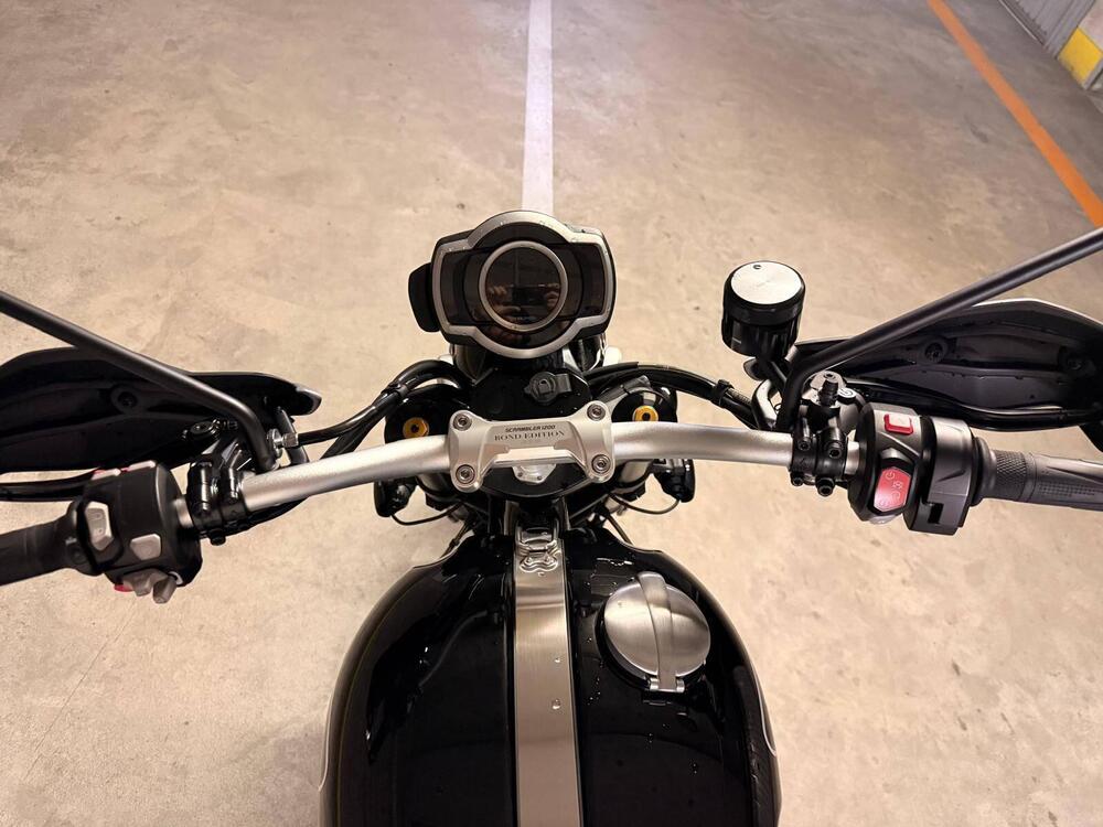 Triumph Scrambler 1200 XE Bond Edition (2020) (6)