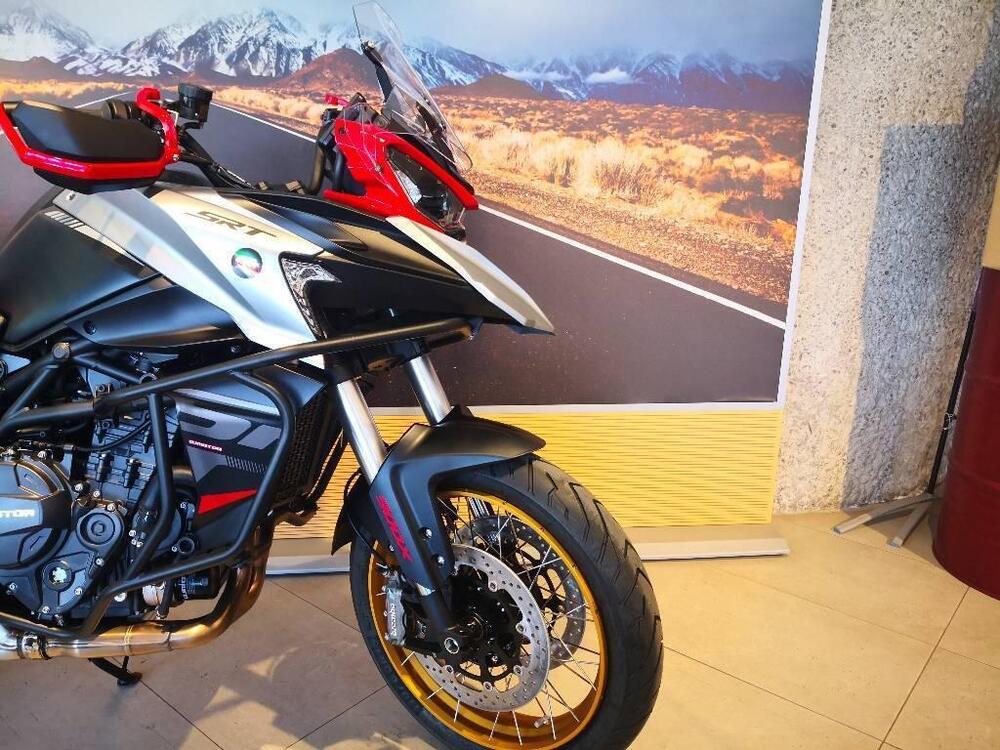 QJ Motor SRT 900 SX (2025 - 26) (4)