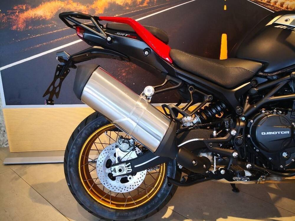QJ Motor SRT 900 SX (2025 - 26) (5)