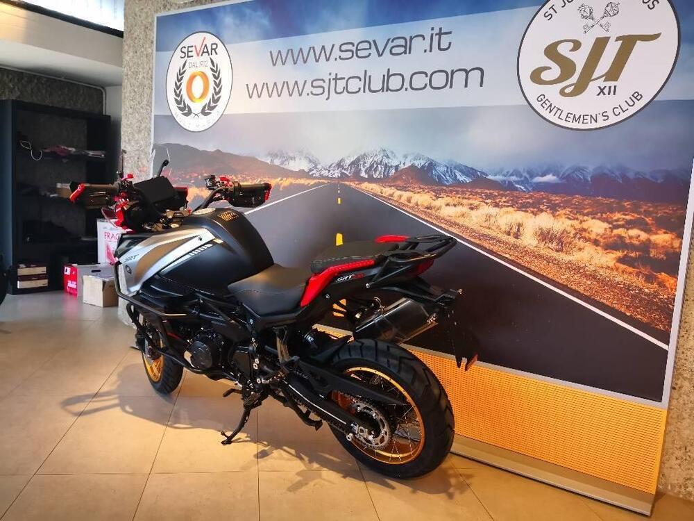 QJ Motor SRT 900 SX (2025 - 26) (8)