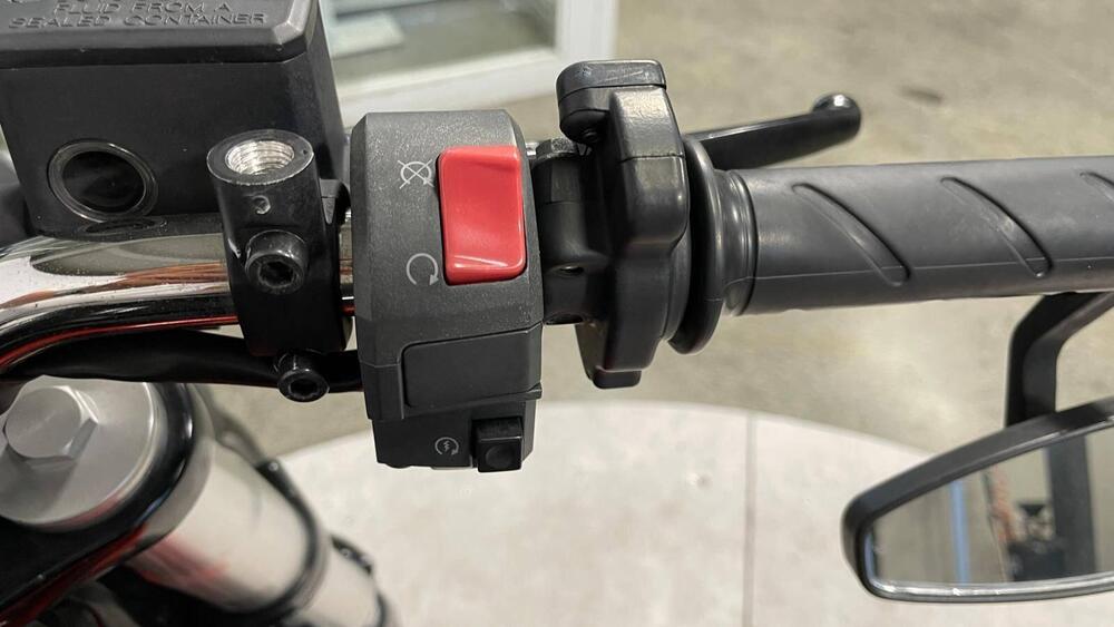 Ducati Monster 695 (2006 - 08) (12)