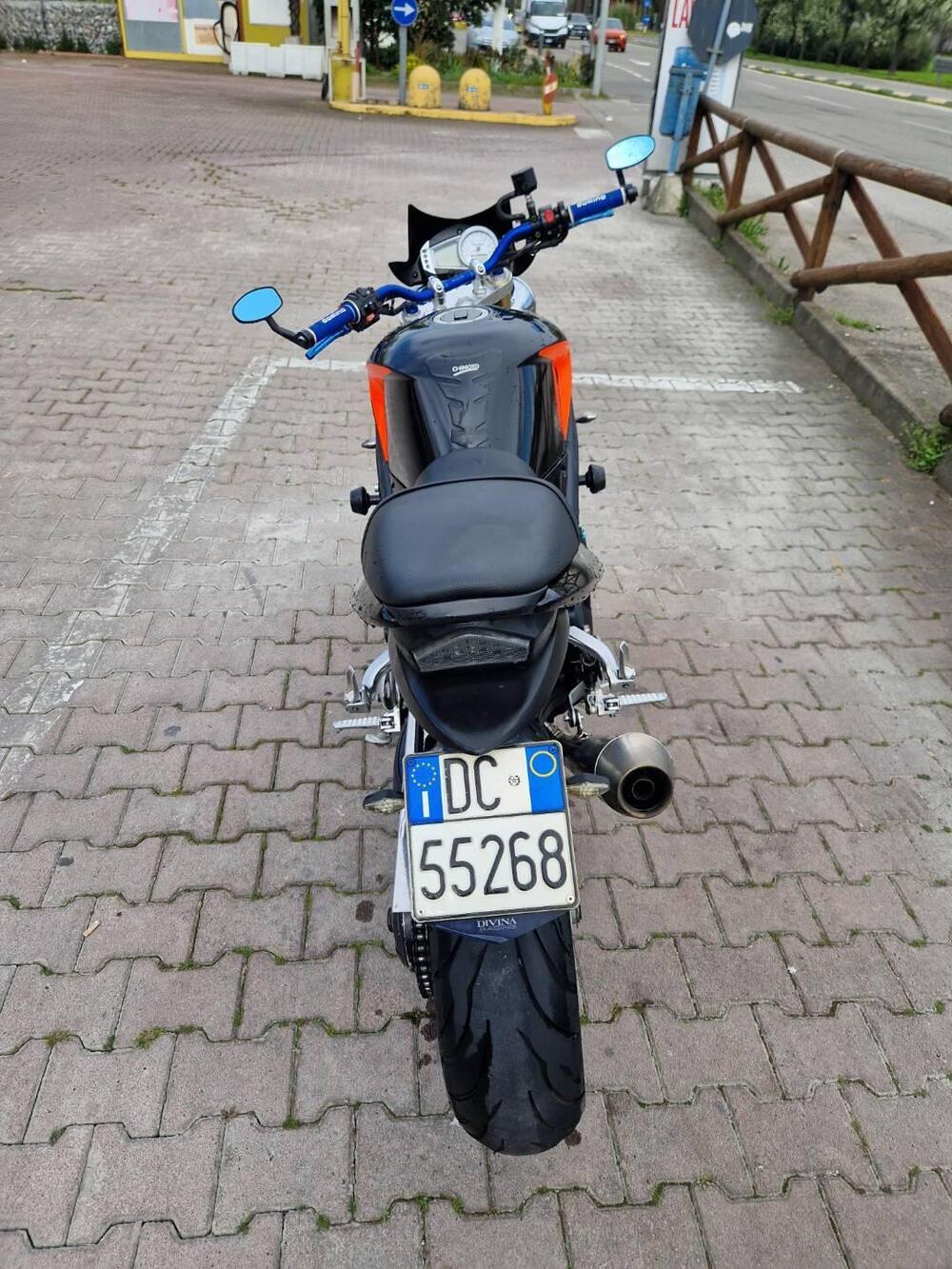 Triumph Speed Triple 1050 (2005 - 11) (4)