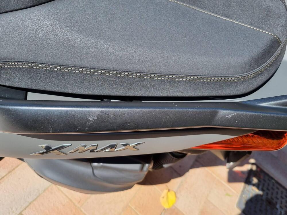 Yamaha X-Max 400 Tech Max (2020) (17)