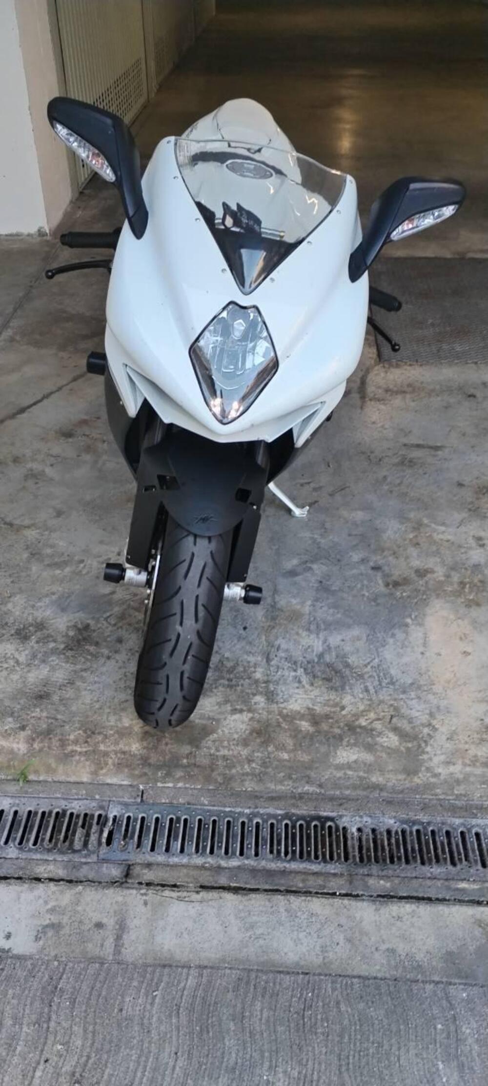 MV Agusta F3 800 EAS ABS (2013 - 17) (11)