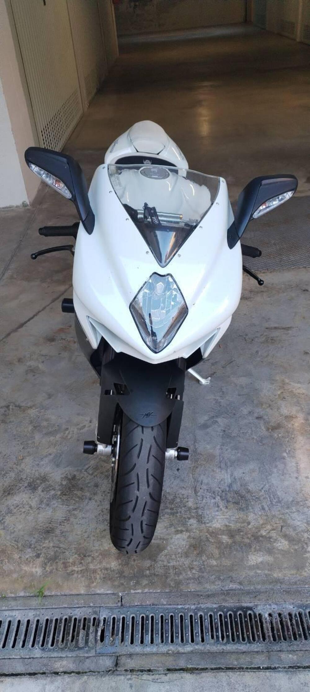 MV Agusta F3 800 EAS ABS (2013 - 17) (19)