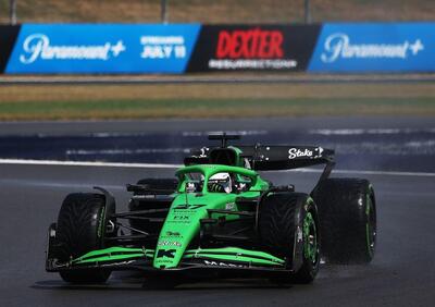 F1. Hulkenberg splendido sotto la pioggia, McLaren spaventosa, Ferrari annaspa: ecco cosa abbiamo imparato dal GP di Silverstone 2025