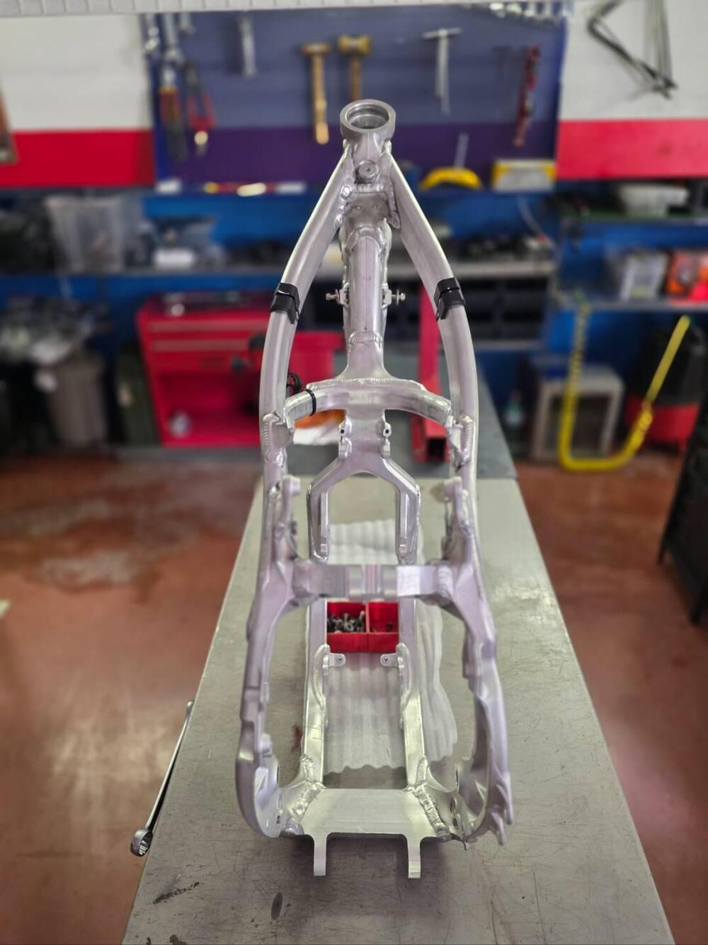 Honda CRF 450 R (2025) (2)