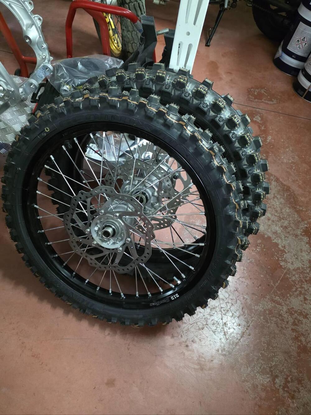 Honda CRF 450 R (2025) (7)