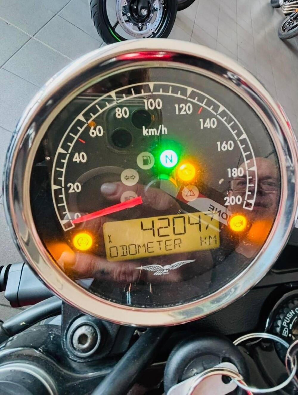 Moto Guzzi V7 III Stone (2017 - 20) (5)