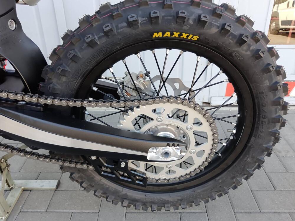 Betamotor RR X-PRO 125 2T Enduro (2026) (12)