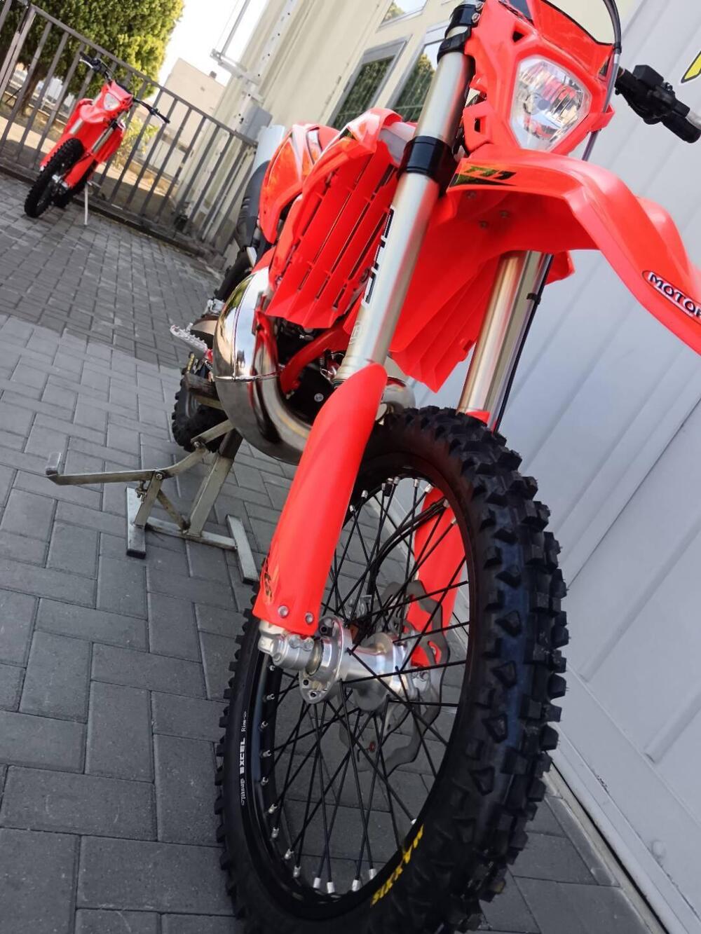 Betamotor RR X-PRO 300 2T Enduro (2026) (13)