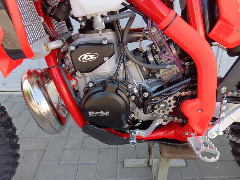 Betamotor RR X-PRO 300 2T Enduro (2026) (8)