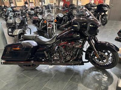 Harley-Davidson 117 Street Glide (2022) - FLHXSE usata