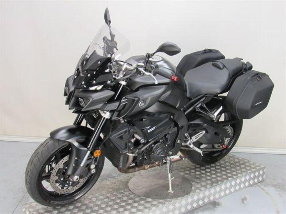 Yamaha MT-10 (2017 - 20) (3)