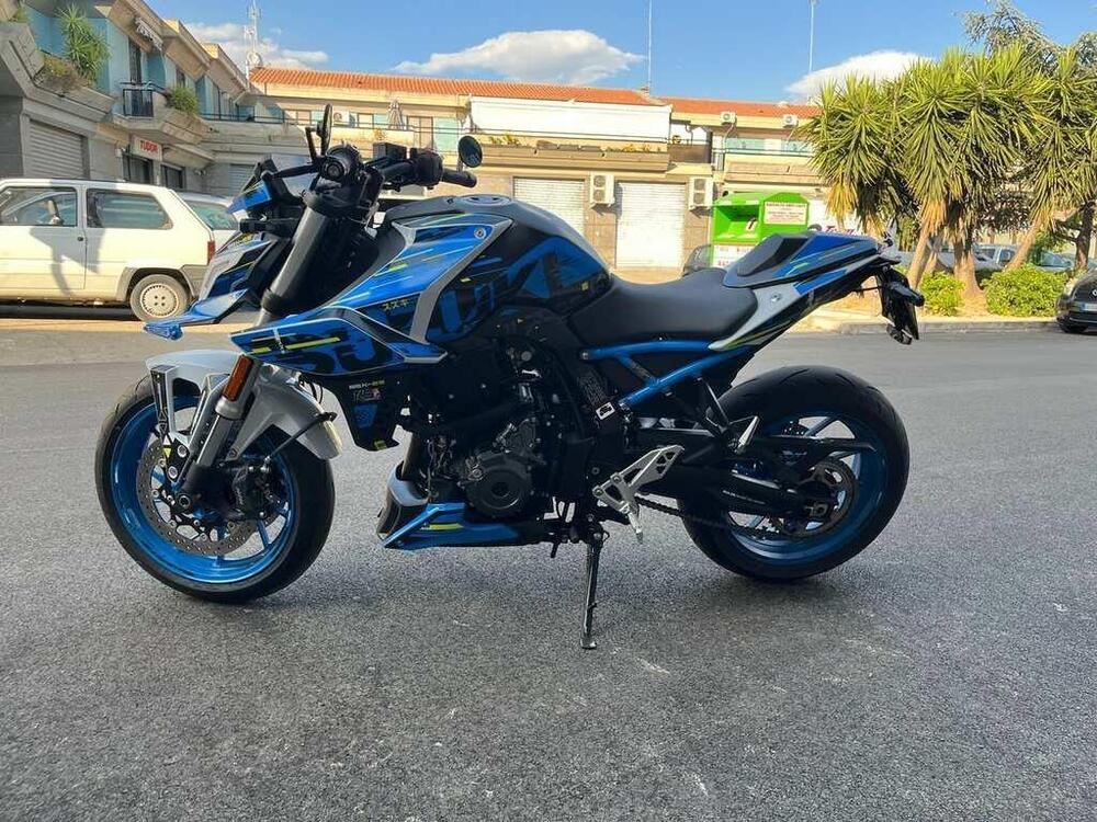 Suzuki GSX-8S Team Suzuki Edition (2024) (9)