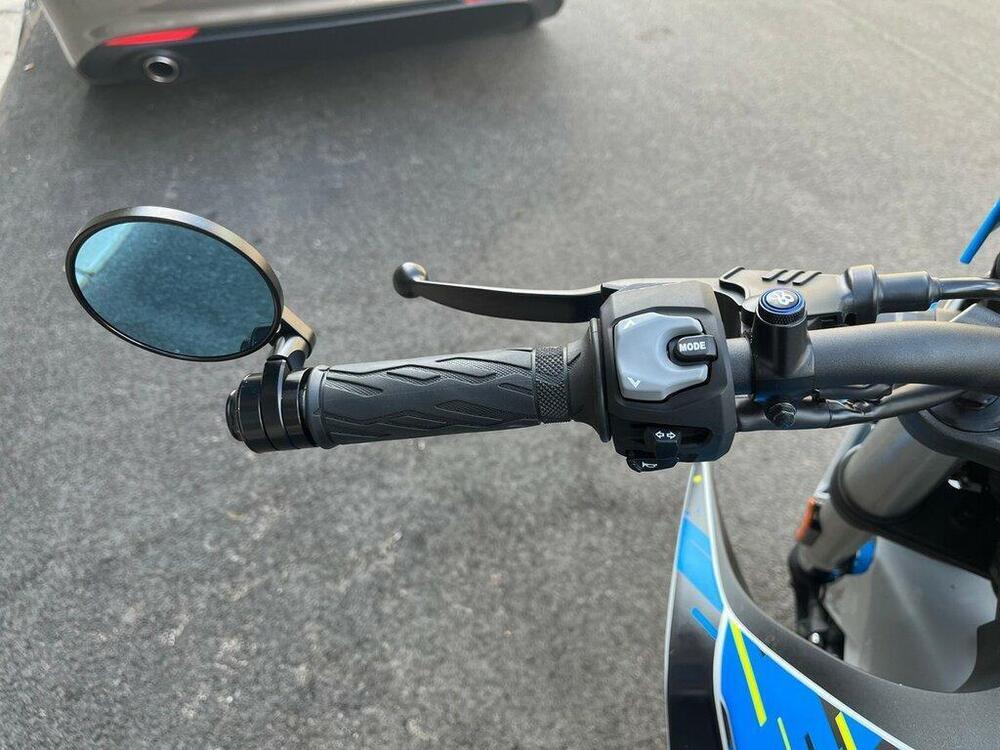 Suzuki GSX-8S Team Suzuki Edition (2024) (11)