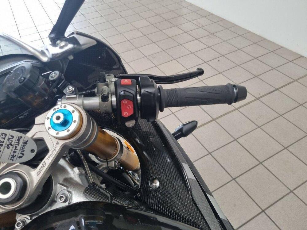 Triumph Daytona 765 Moto2 (2019 - 20) (8)