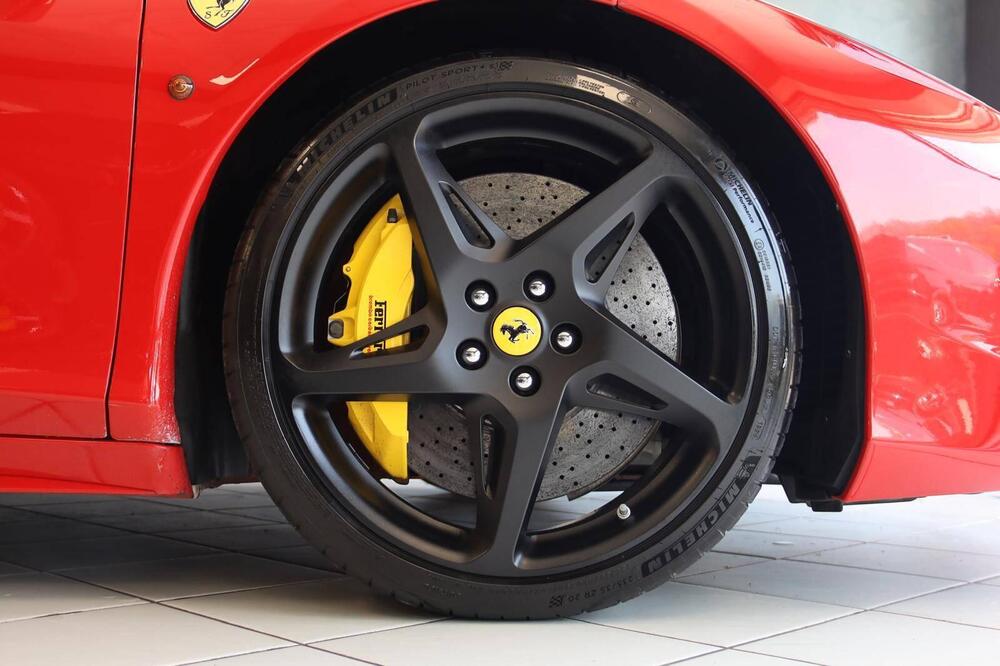 Ferrari 458 Spider usata a Varese (11)