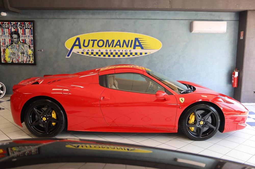 Ferrari 458 Spider usata a Varese (7)