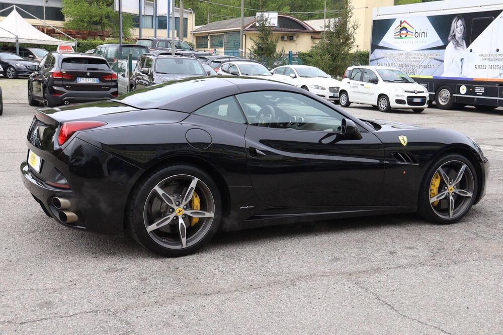 Ferrari California Spider usata a Varese (3)