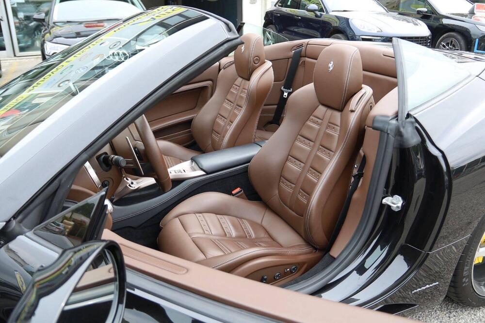 Ferrari California Spider usata a Varese (8)