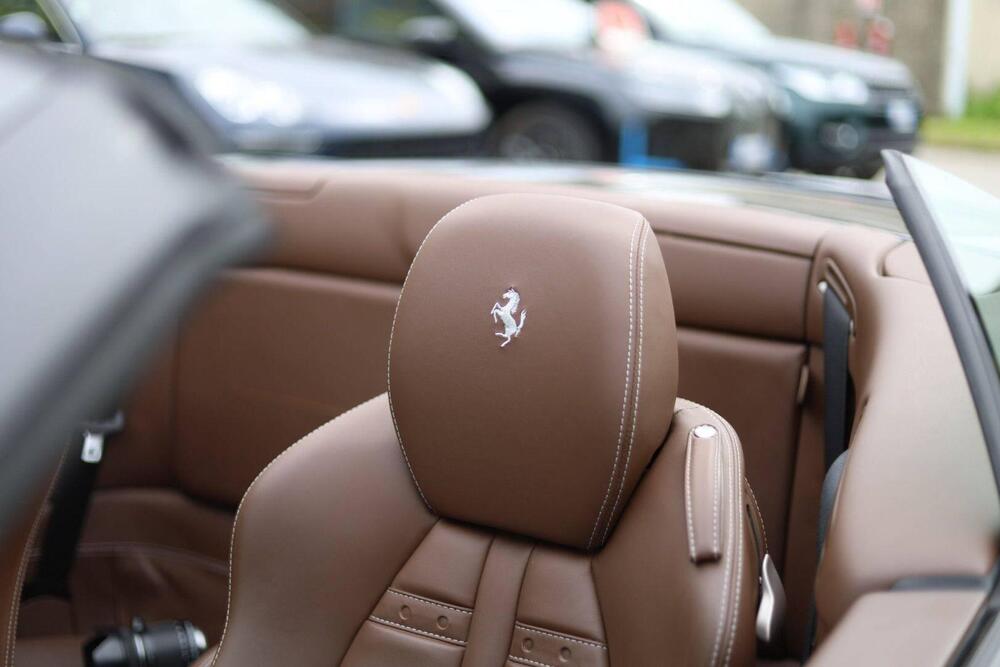Ferrari California Spider usata a Varese (16)